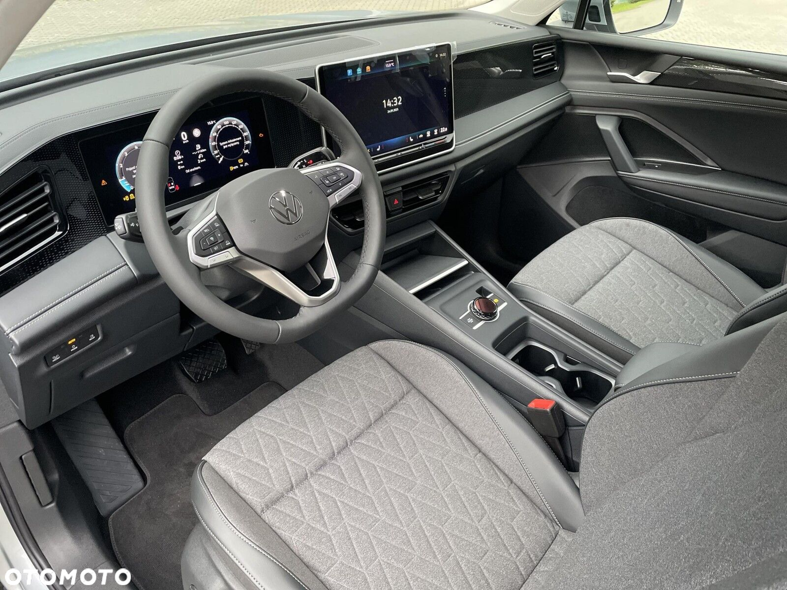 Volkswagen Tiguan - 12