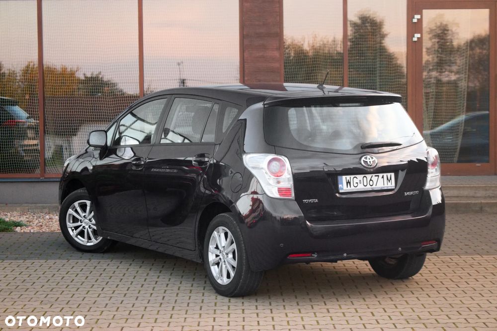 Toyota Verso 1.6 Sol EU5 - 11