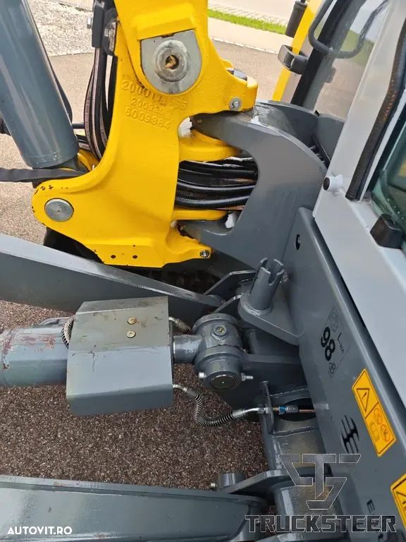 Neuson ET65 - 13