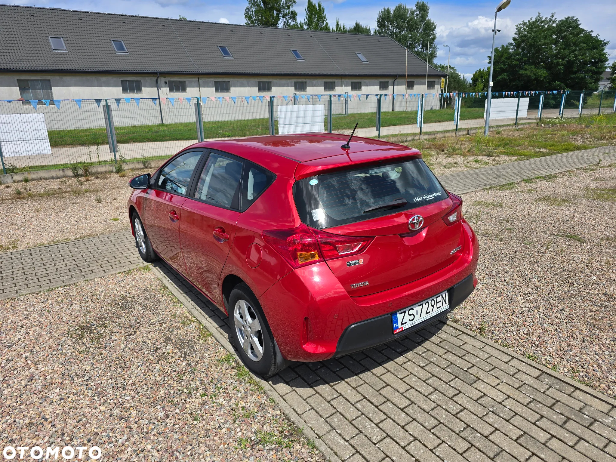 Toyota Auris 1.33 VVT-i Business Edition - 9