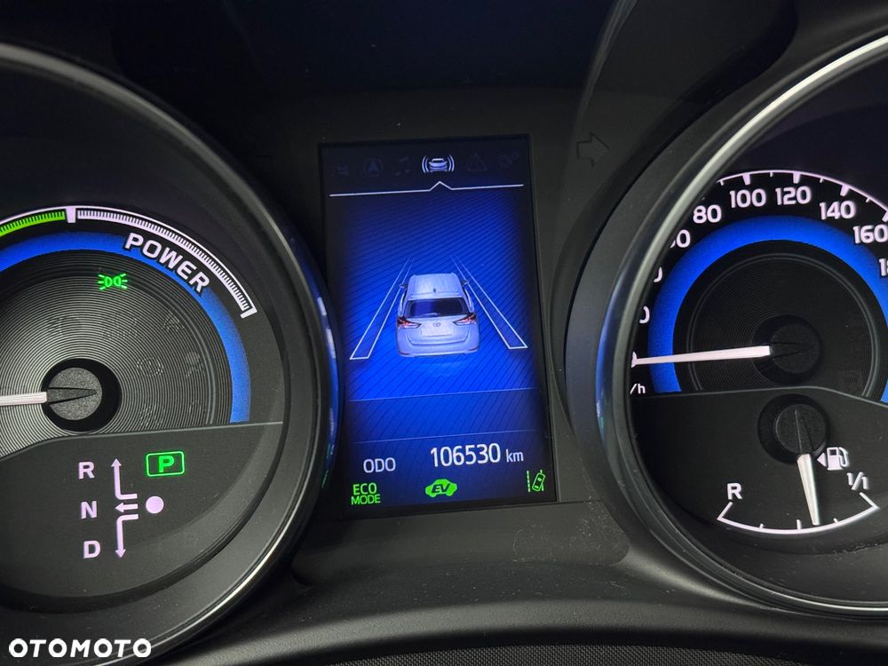 Toyota Auris - 12