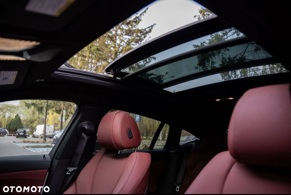 BMW X6 xDrive40i - 14