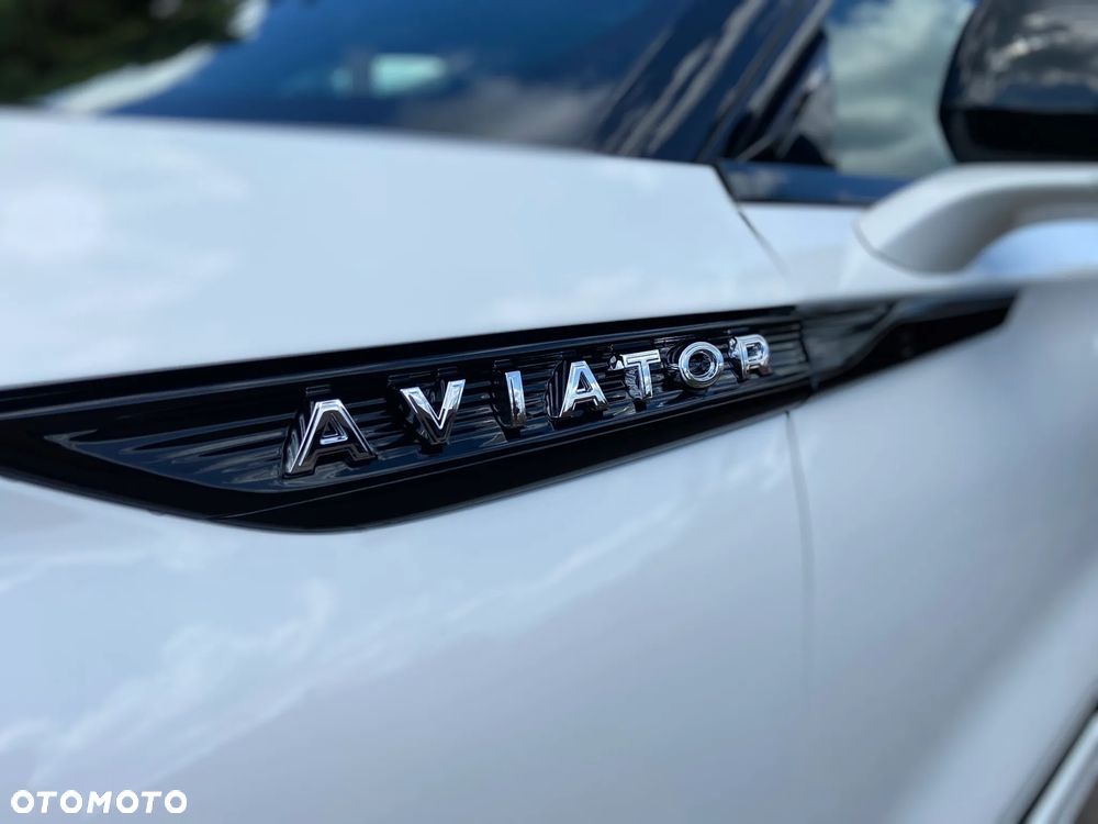 Lincoln Aviator - 16