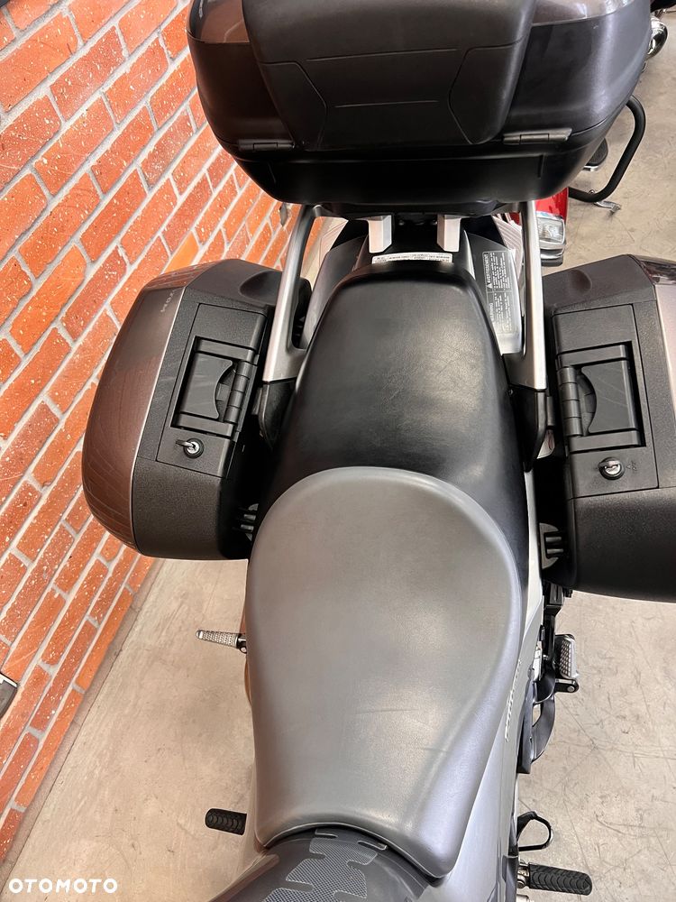 Kawasaki GTR - 18