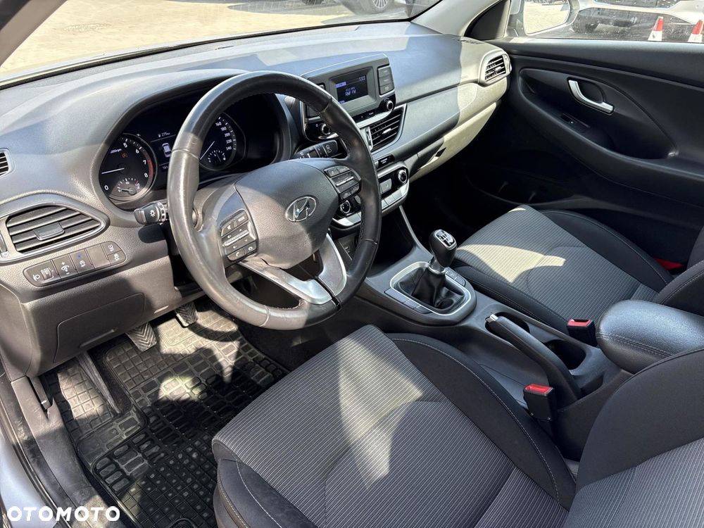 Hyundai i30 1.0 T-GDI Modern DCT - 9