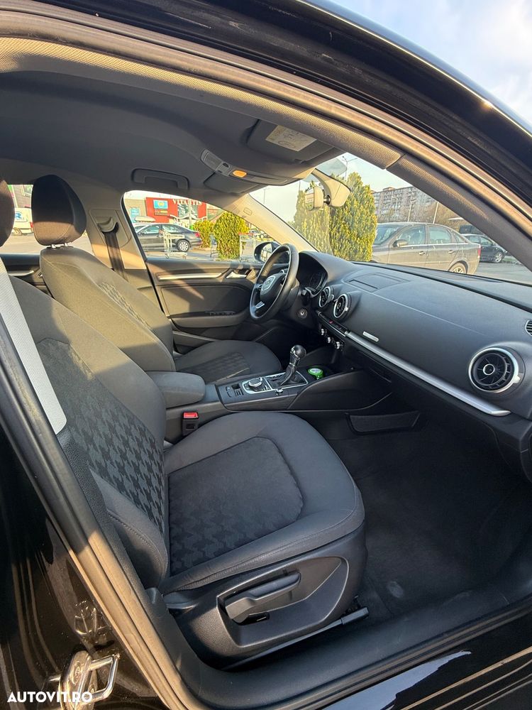 Audi A3 1.6 TDI clean Stronic Attraction - 9