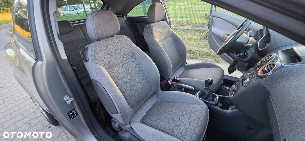 Opel Corsa 1.4 16V EcoFLEX Start-Stop Color Edition - 18
