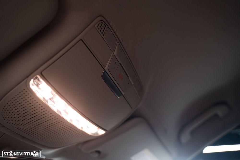 Mercedes-Benz E 220 d 9G-TRONIC Avantgarde - 43