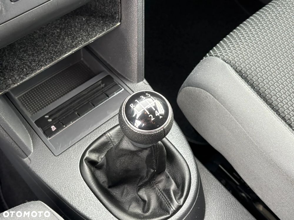 Volkswagen Touran 1.2 TSI BlueMotion Technology MATCH - 23