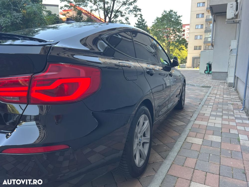 BMW Seria 3 320d xDrive AT - 29
