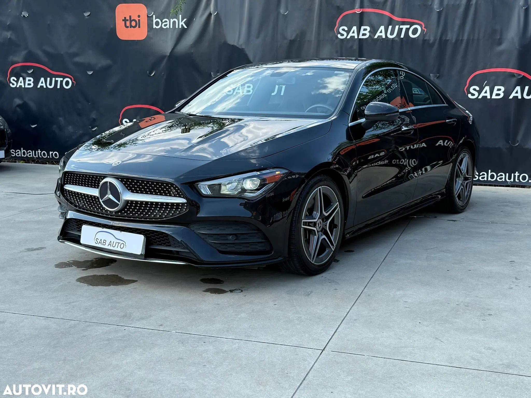 Mercedes-Benz CLA 250 4Matic 7G-DCT AMG Line - 1