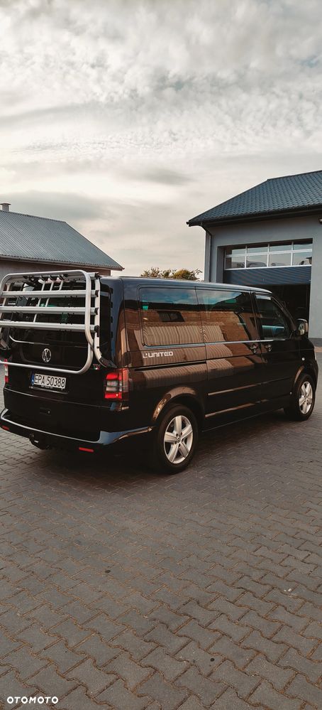 Volkswagen Multivan - 9
