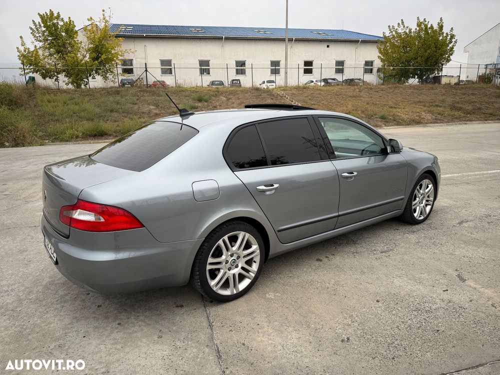 Skoda Superb 2.0 TDI DSG Ambition - 10