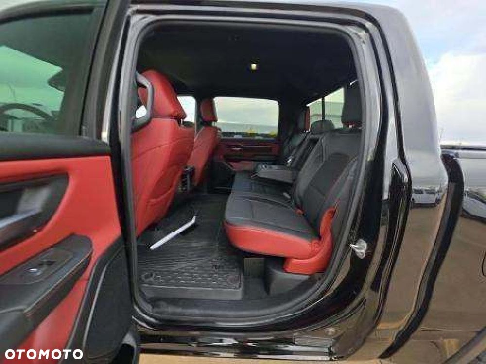 RAM 1500 - 17