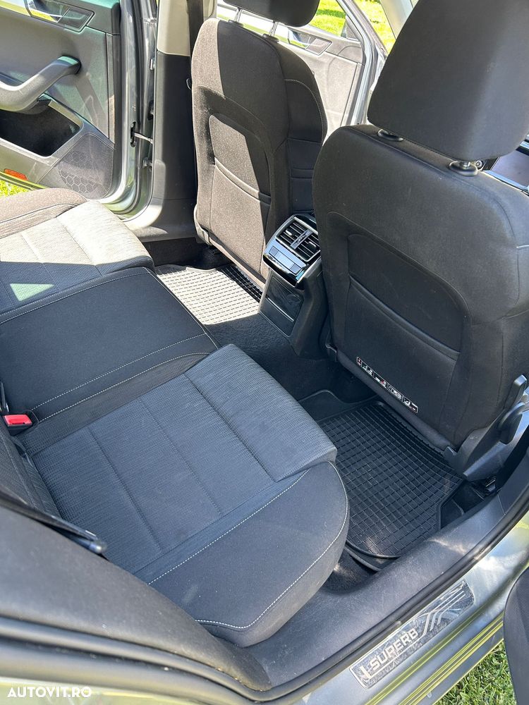 Skoda Superb 2.0 TDI DSG Ambition - 8