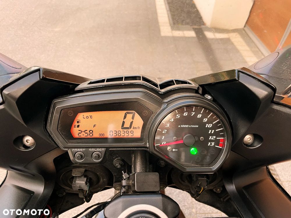 Yamaha FZ - 8