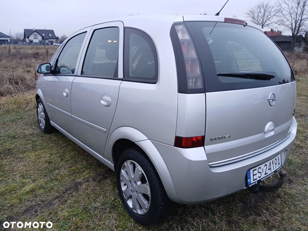 Opel Meriva 1.6 16V Cosmo - 10