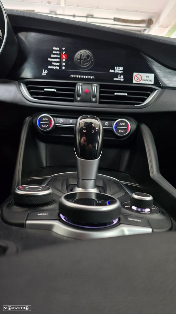Alfa Romeo Giulia 2.2 D Sprint AT8 - 15