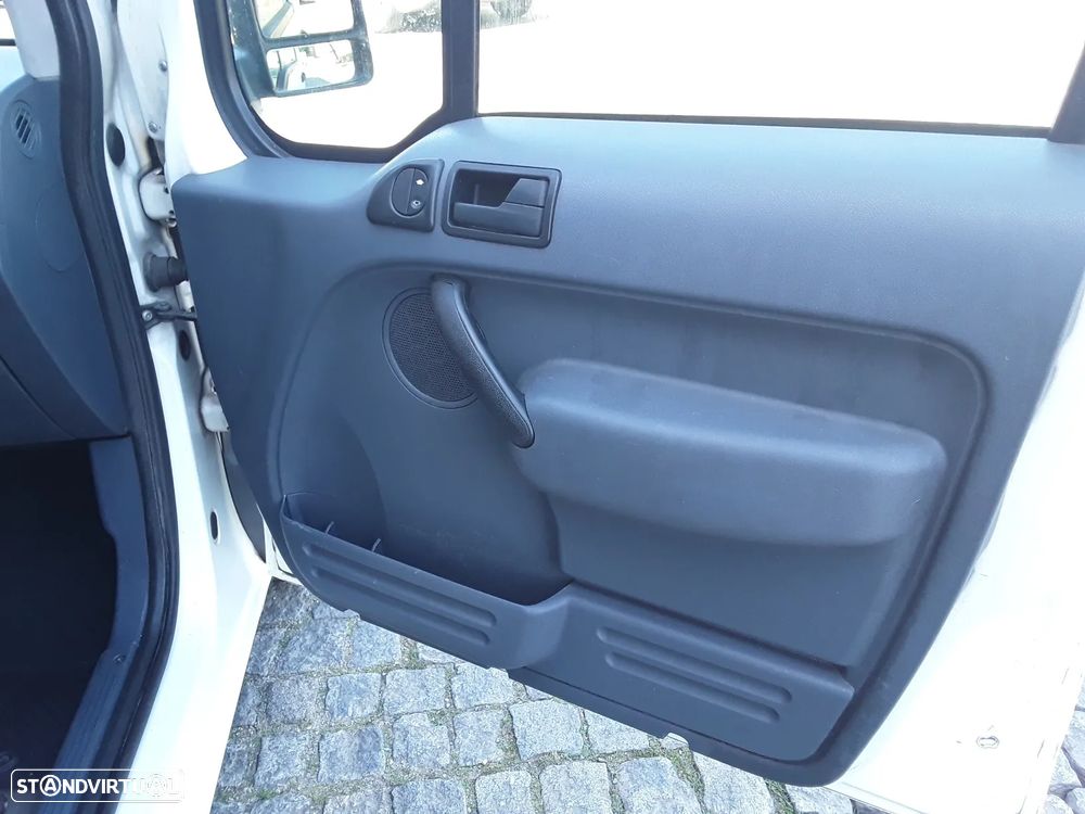 Ford transit  connect - 13