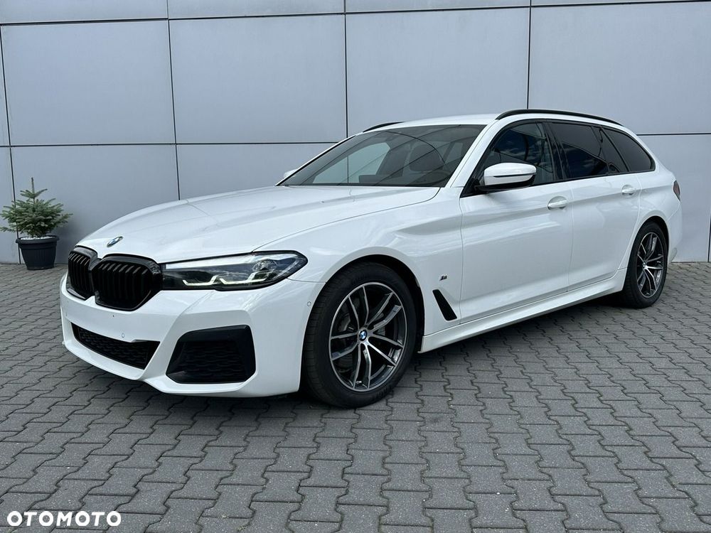 BMW Seria 5 520d xDrive mHEV M Sport sport - 3
