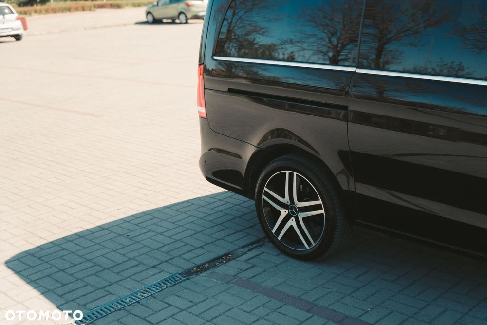 Mercedes-Benz Klasa V 250 (BlueTEC) d Avantgarde 7G-Tronic (d³ugi) - 4