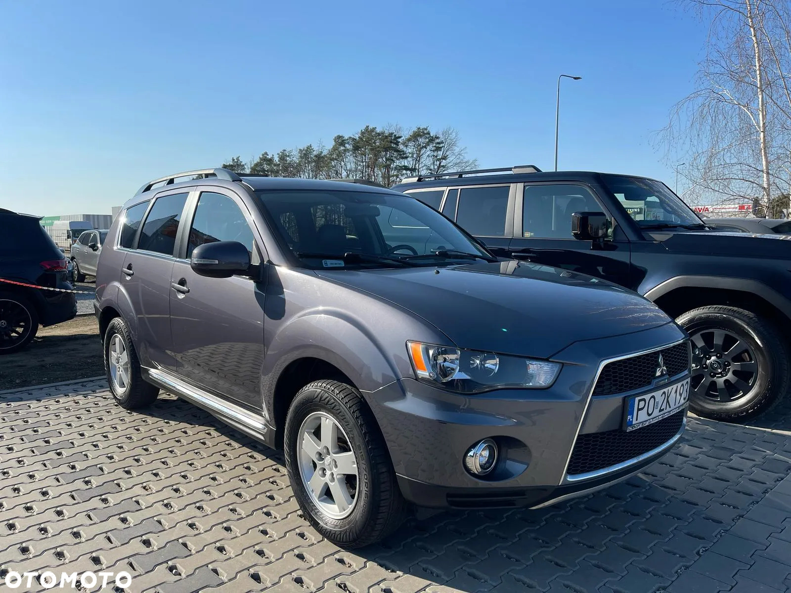 Mitsubishi Outlander 2.0 Intense + NAVI 2WD EU5 - 25