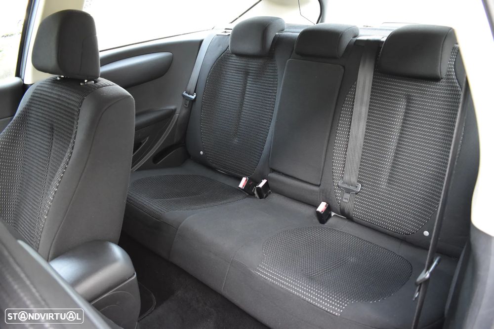 Citroën C4 1.4 16V VTR Pack - 9