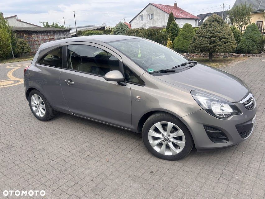 Opel Corsa 1.2 16V Edition / Active - 3