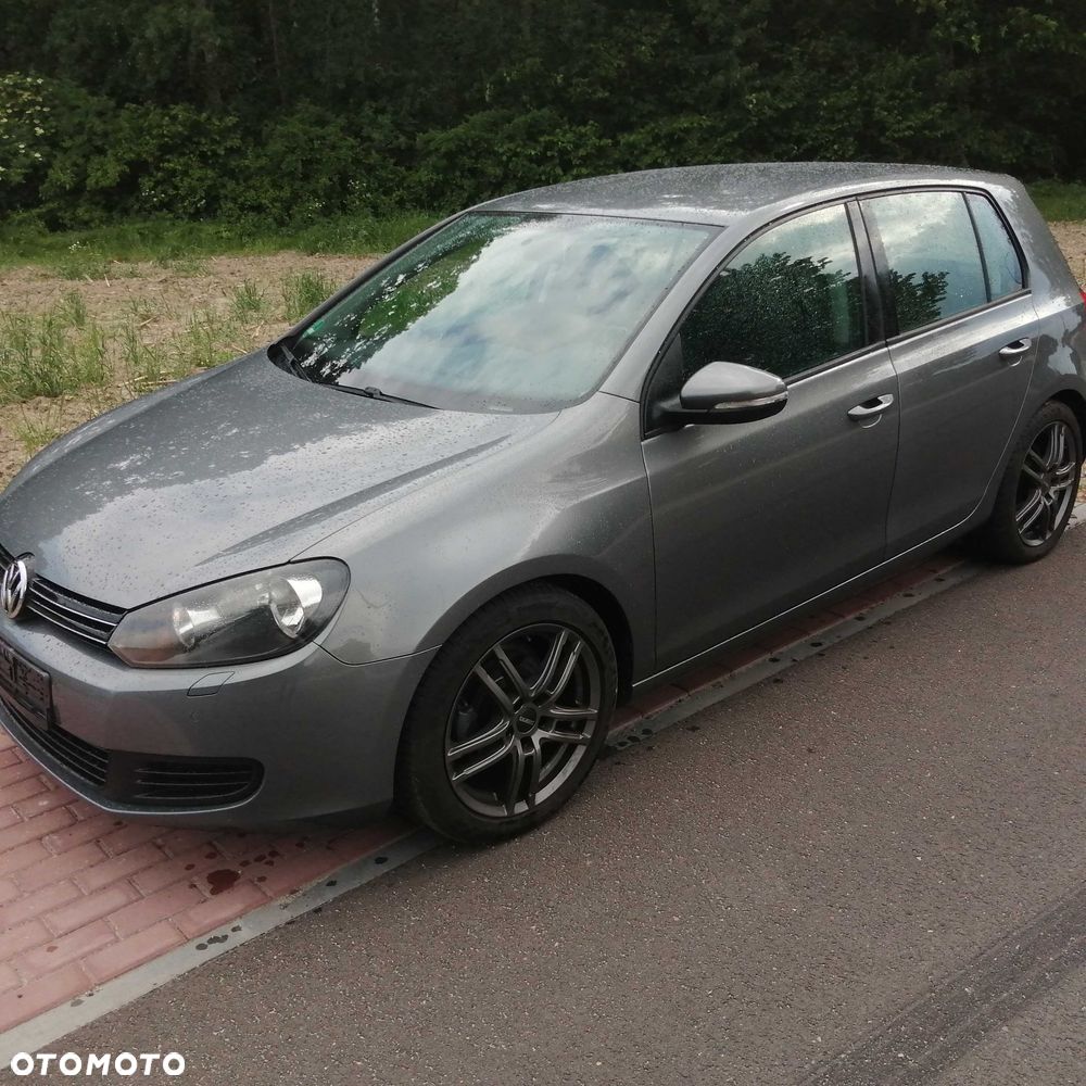 Volkswagen Golf - 2