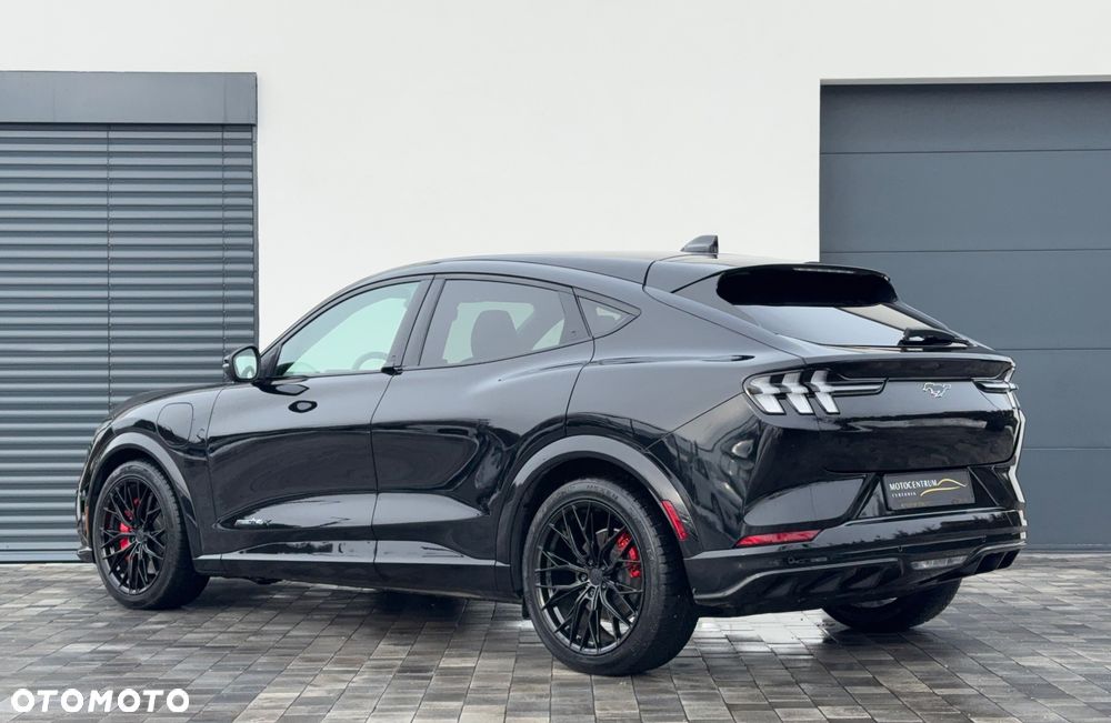 Ford Mustang Mach-E - 6