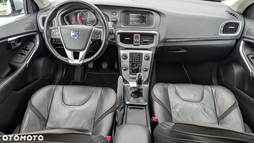 Volvo V40 Cross Country D2 Summum - 14