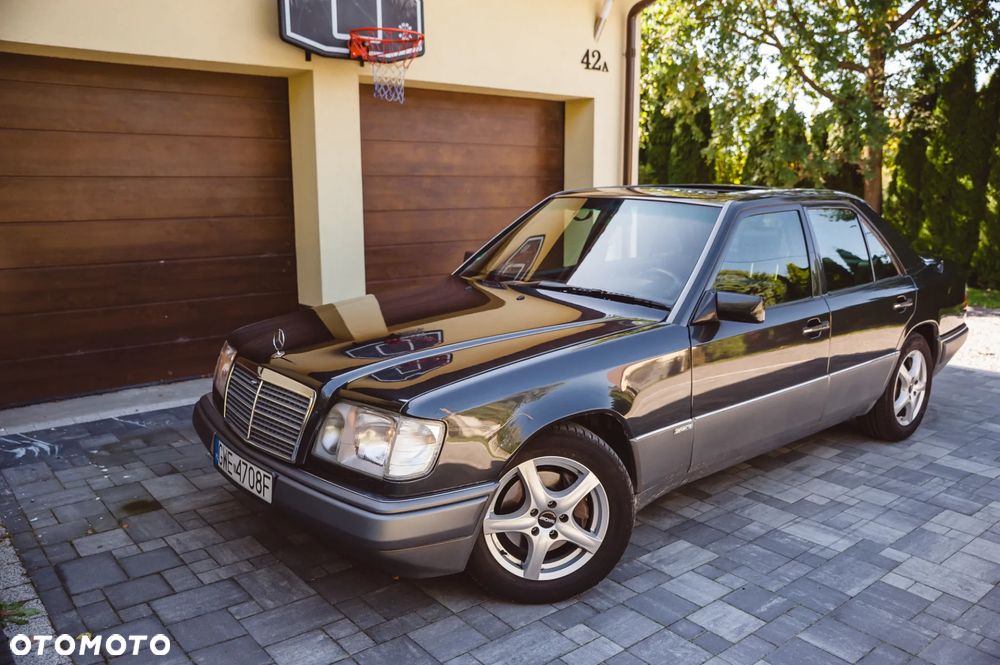 Mercedes-Benz Klasa E - 1