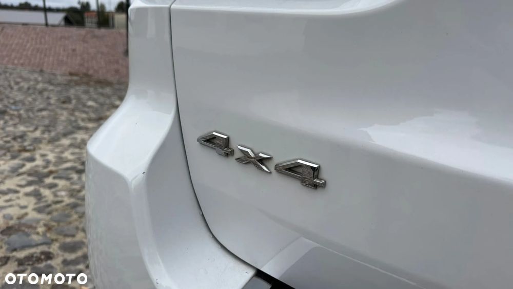 Jeep Grand Cherokee - 24