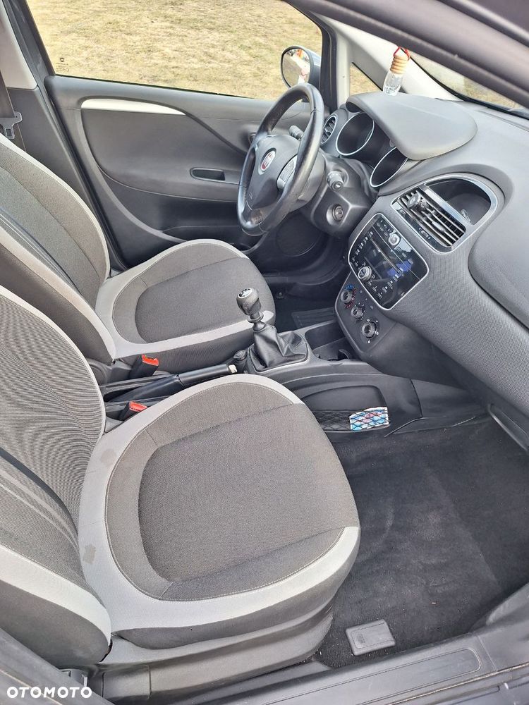 Fiat Punto 1.4 Easy Pakiet Easy Plus S&S - 27