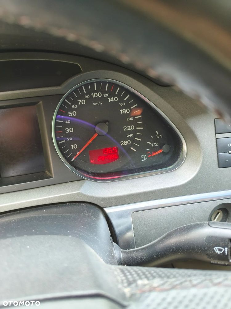 Audi A6 Avant 2.4 - 15