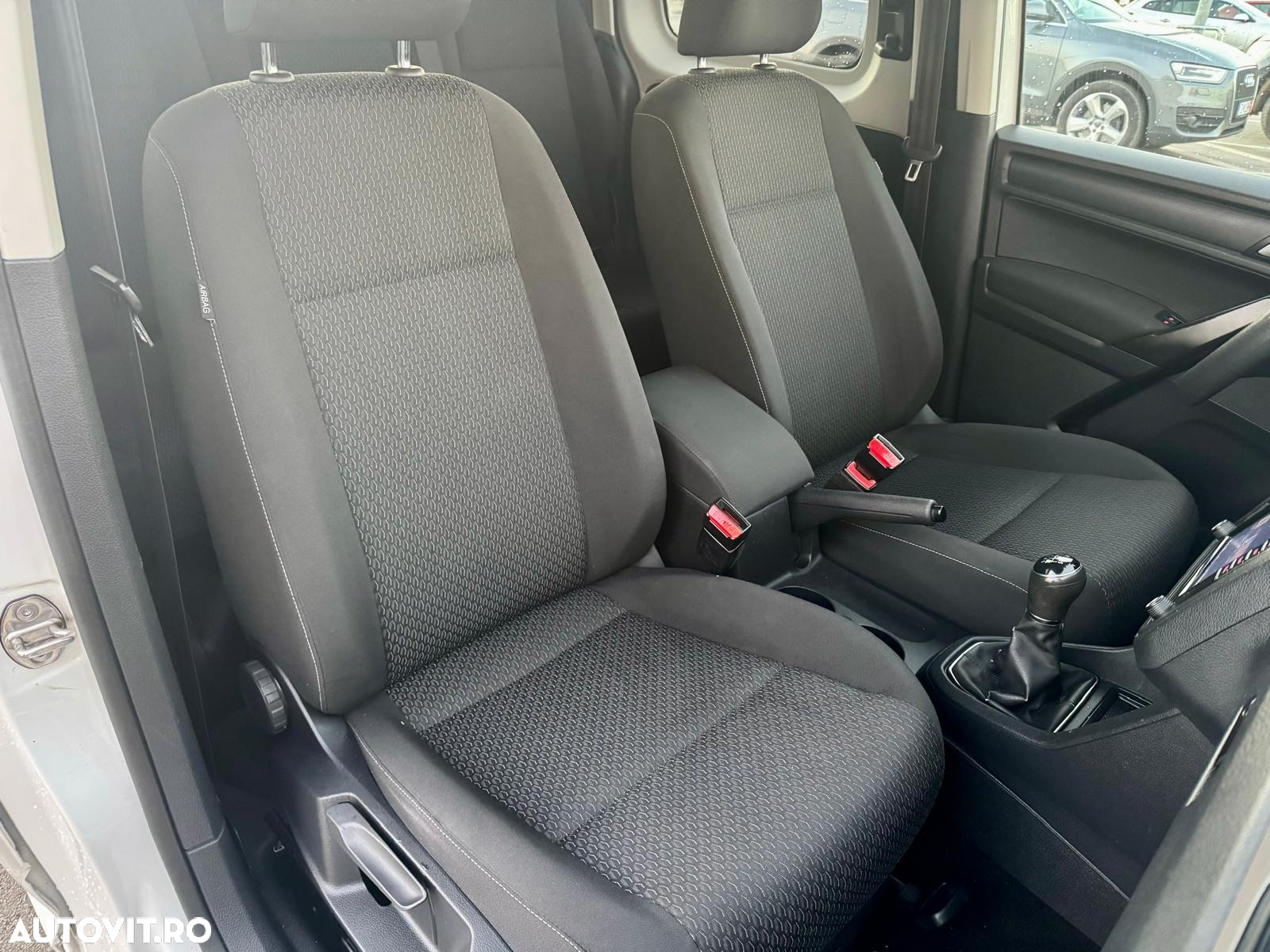 Volkswagen Caddy 2.0 TDI (7-Si.) 4MOTION Maxi Comfortline - 16