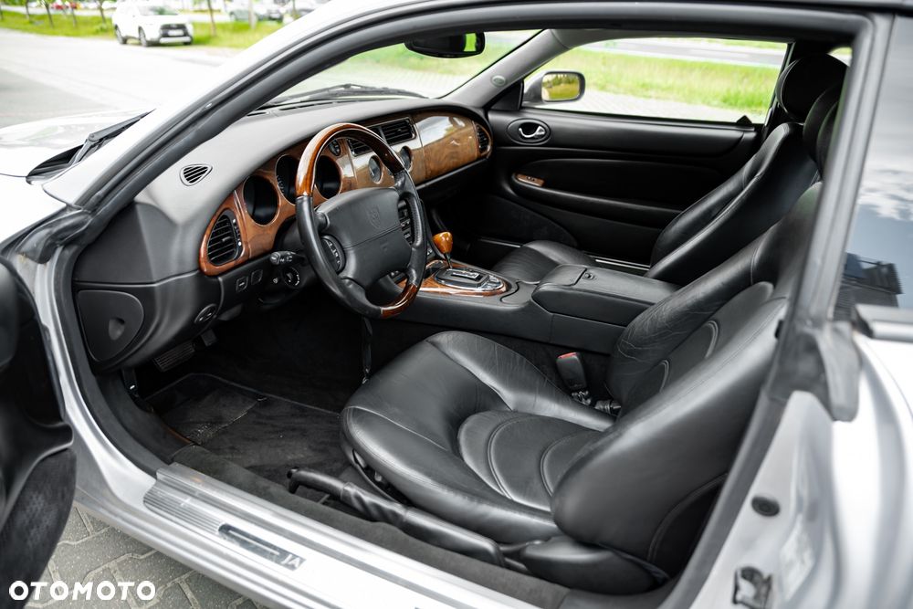 Jaguar XK8 - 18