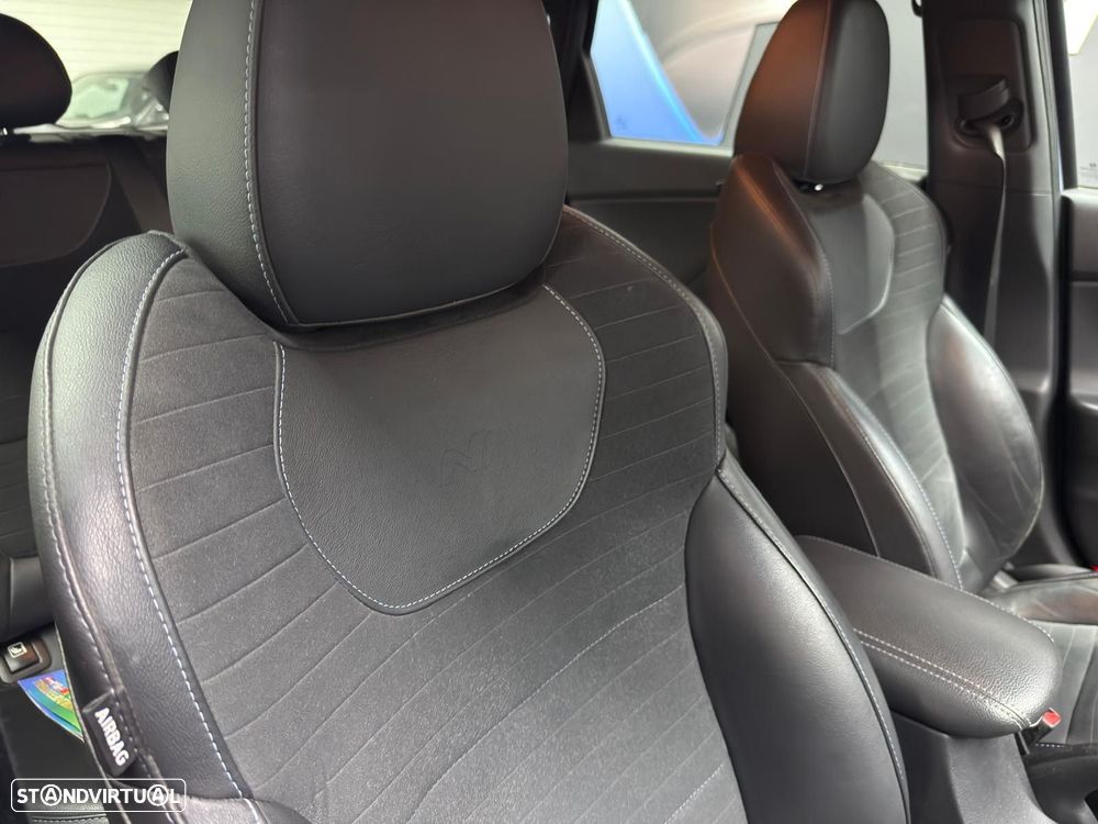 Hyundai i30 N 2.0 T-GDi Performance Pack - 23