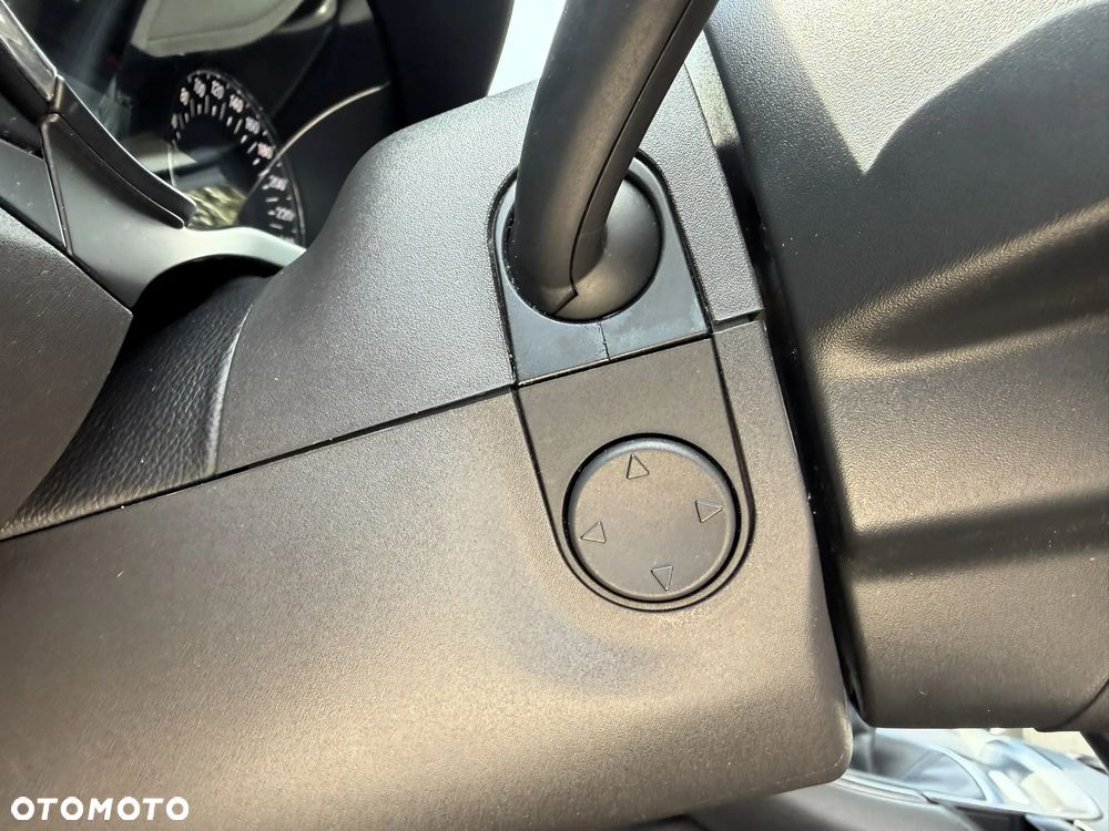 Ford Mondeo 2.0 TDCi Titanium - 18