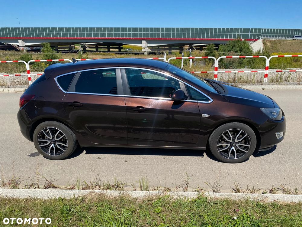 Opel Astra 1.7 CDTI Cosmo S&S - 8