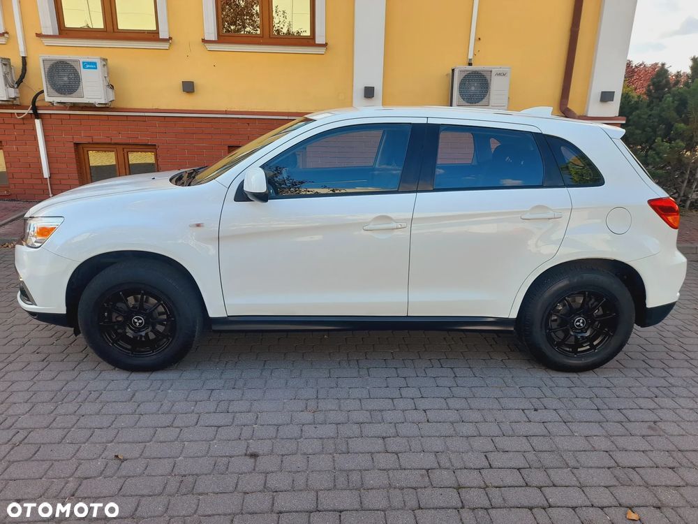 Mitsubishi ASX - 4