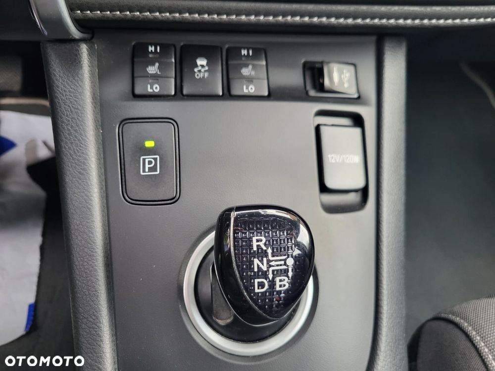 Toyota Auris Hybrid 135 Premium - 3