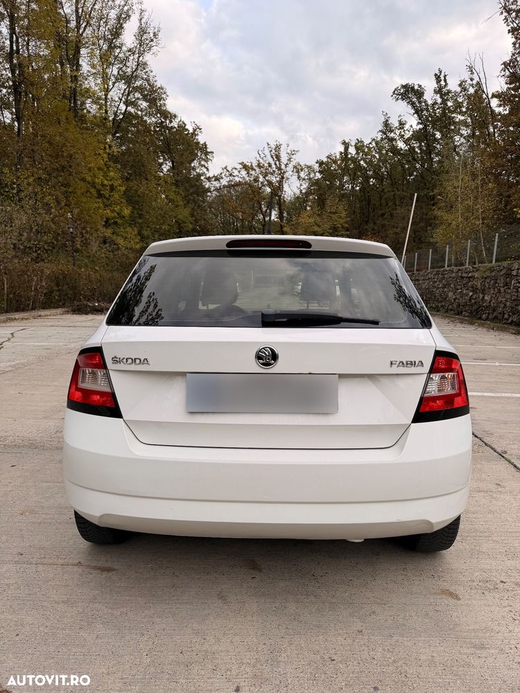 Skoda Fabia - 5