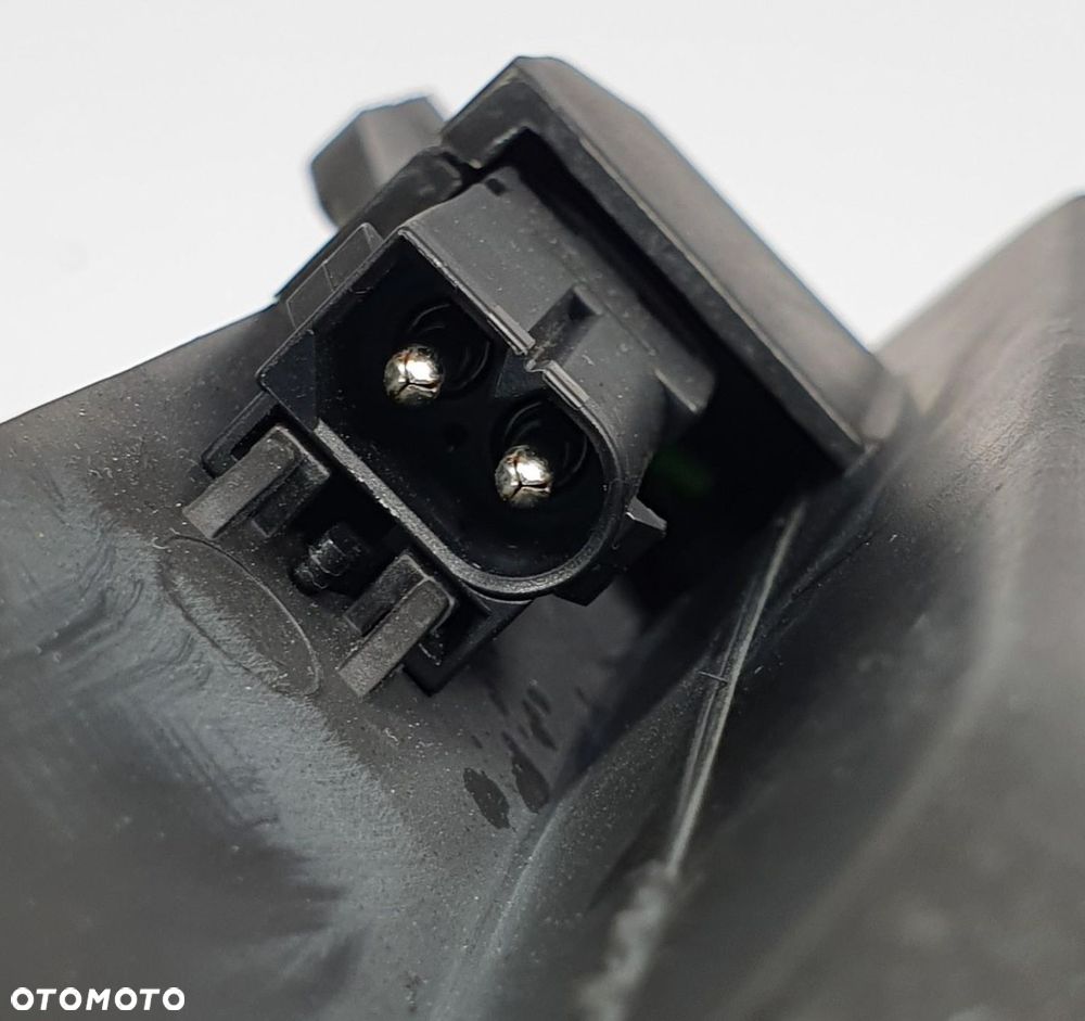 GŁOŚNIK SUBWOOFER PRAWY PRZÓD PORSCHE BOXSTER 986 2752555854 - 2