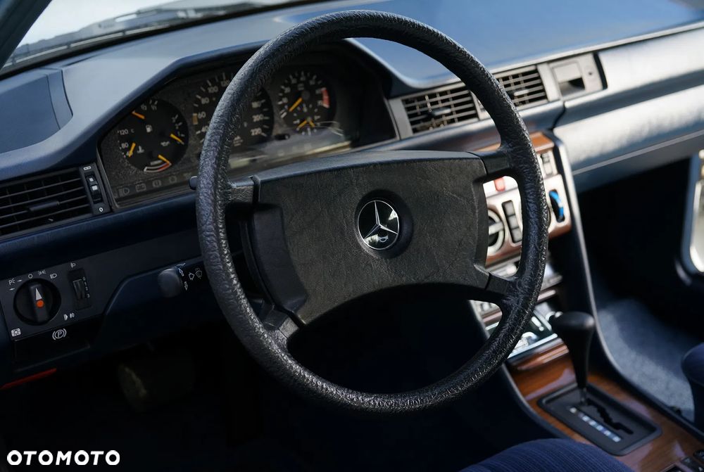 Mercedes-Benz W124 (1984-1993) - 4