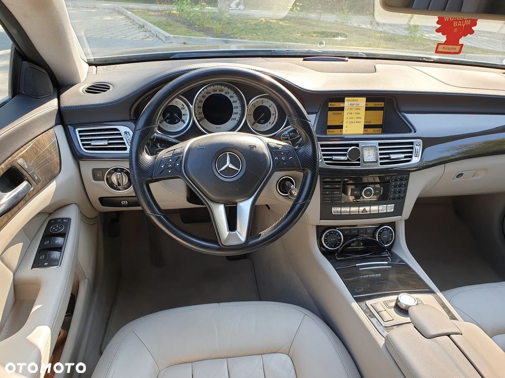 Mercedes-Benz CLS 350 d 4Matic 9G-TRONIC - 10