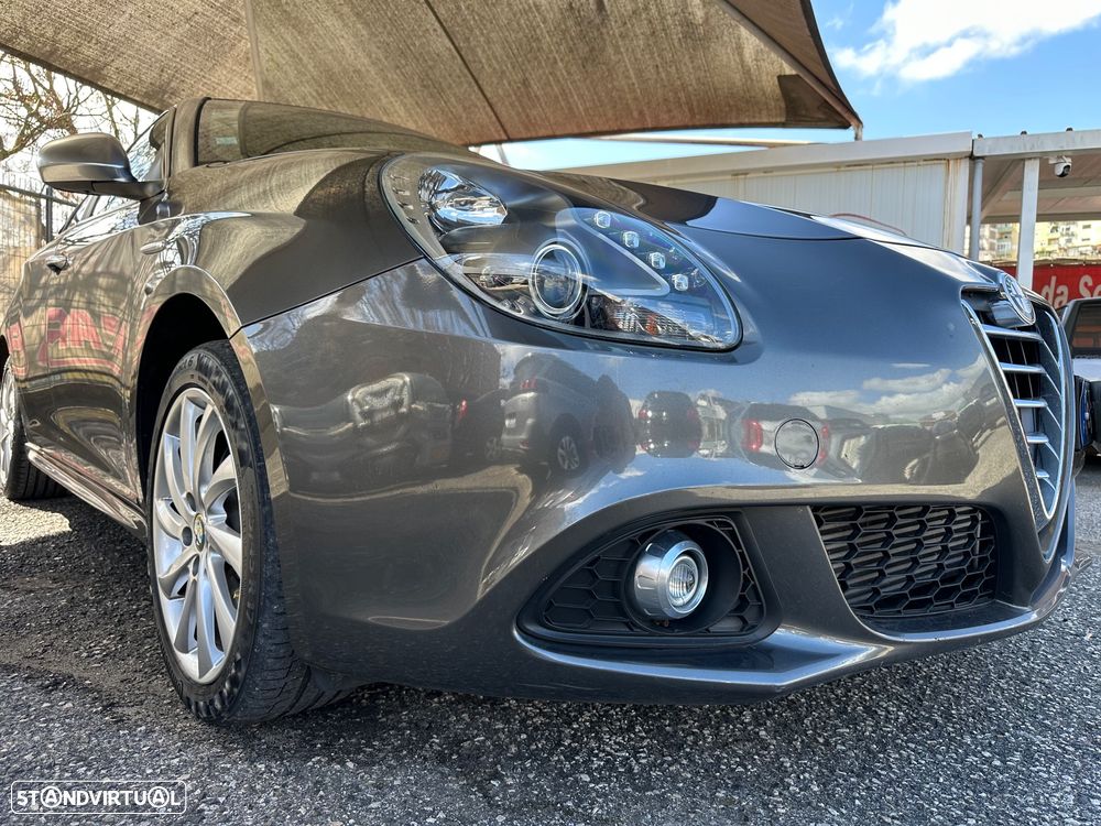 Alfa Romeo Giulietta 2.0 JTDM Trofeo - 8