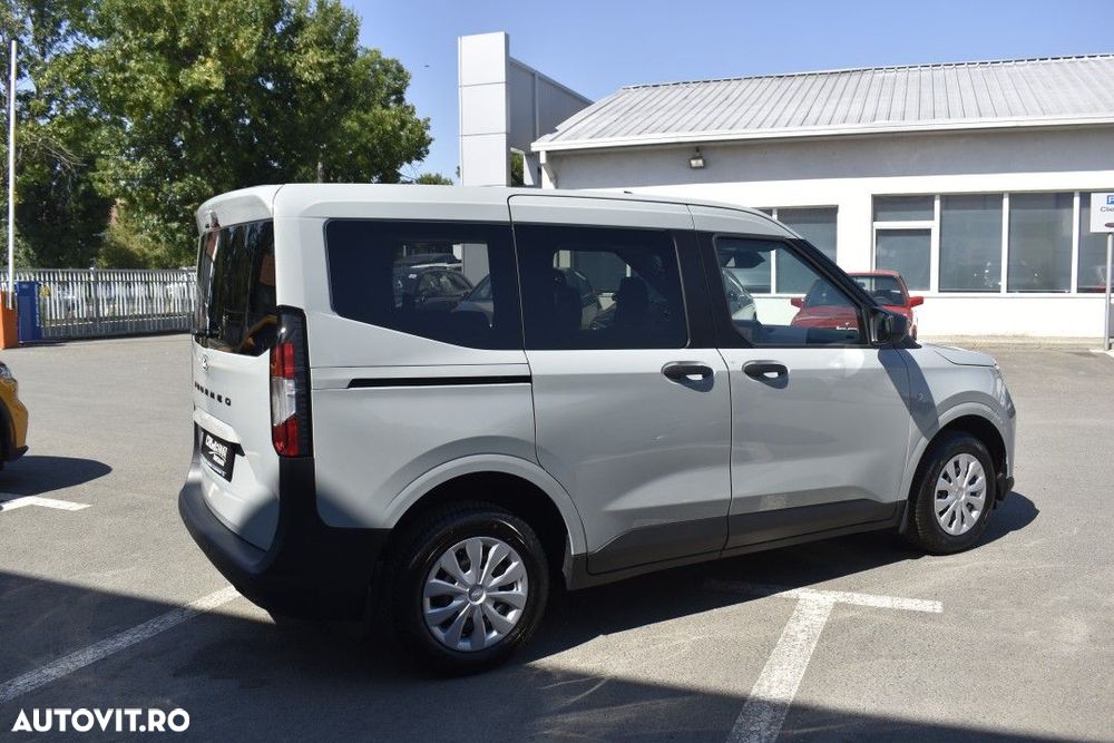 Ford Tourneo Courier - 12