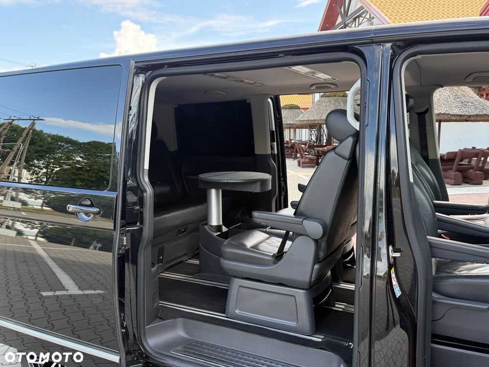 Volkswagen Multivan - 14