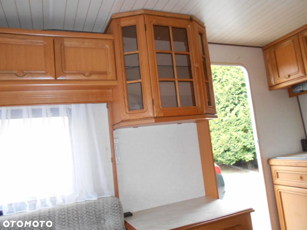 Hobby DE LUXE 350 - 18
